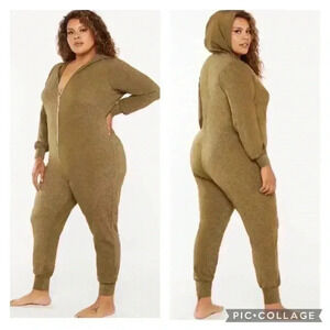 Savage X Fenty Rihanna Sleep & Shine Hooded Onsie Olive Green Metallic G…